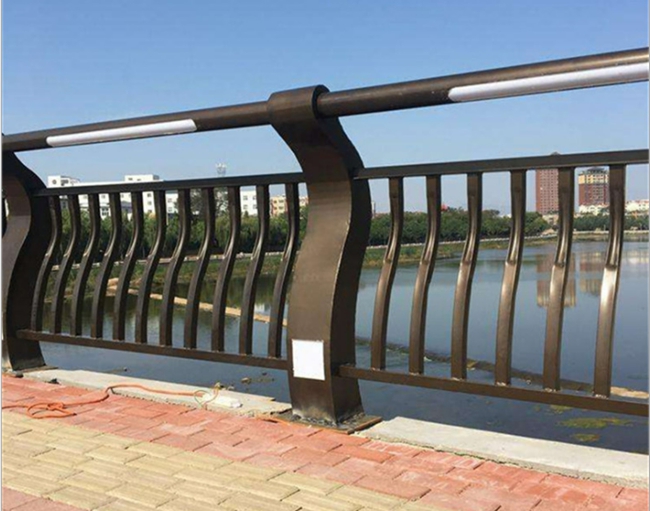 Protective fence